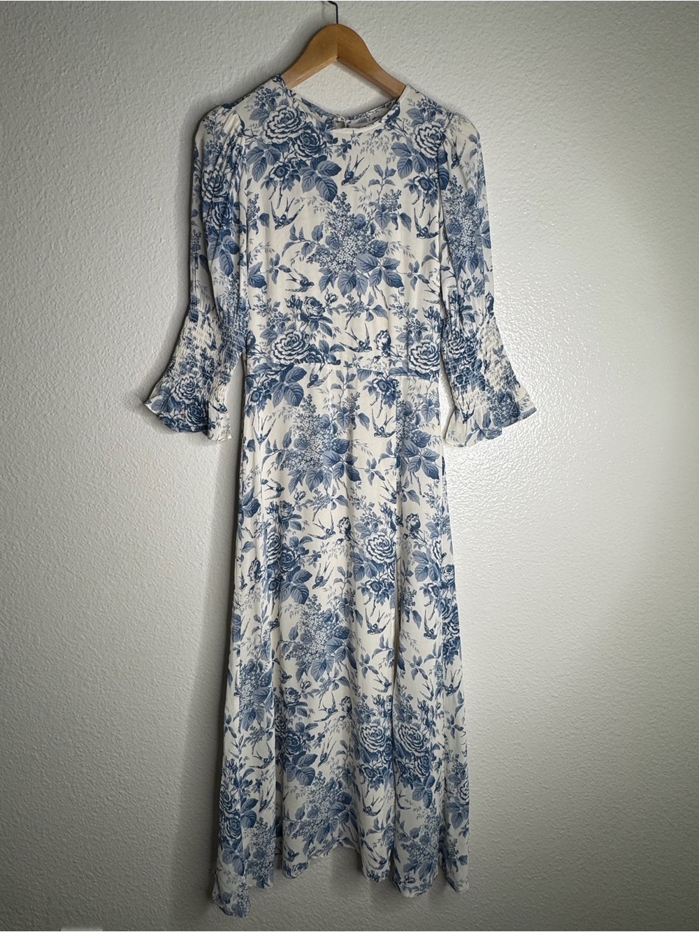 Reformation Carolena Dress size 2 - Picture 2 of 11